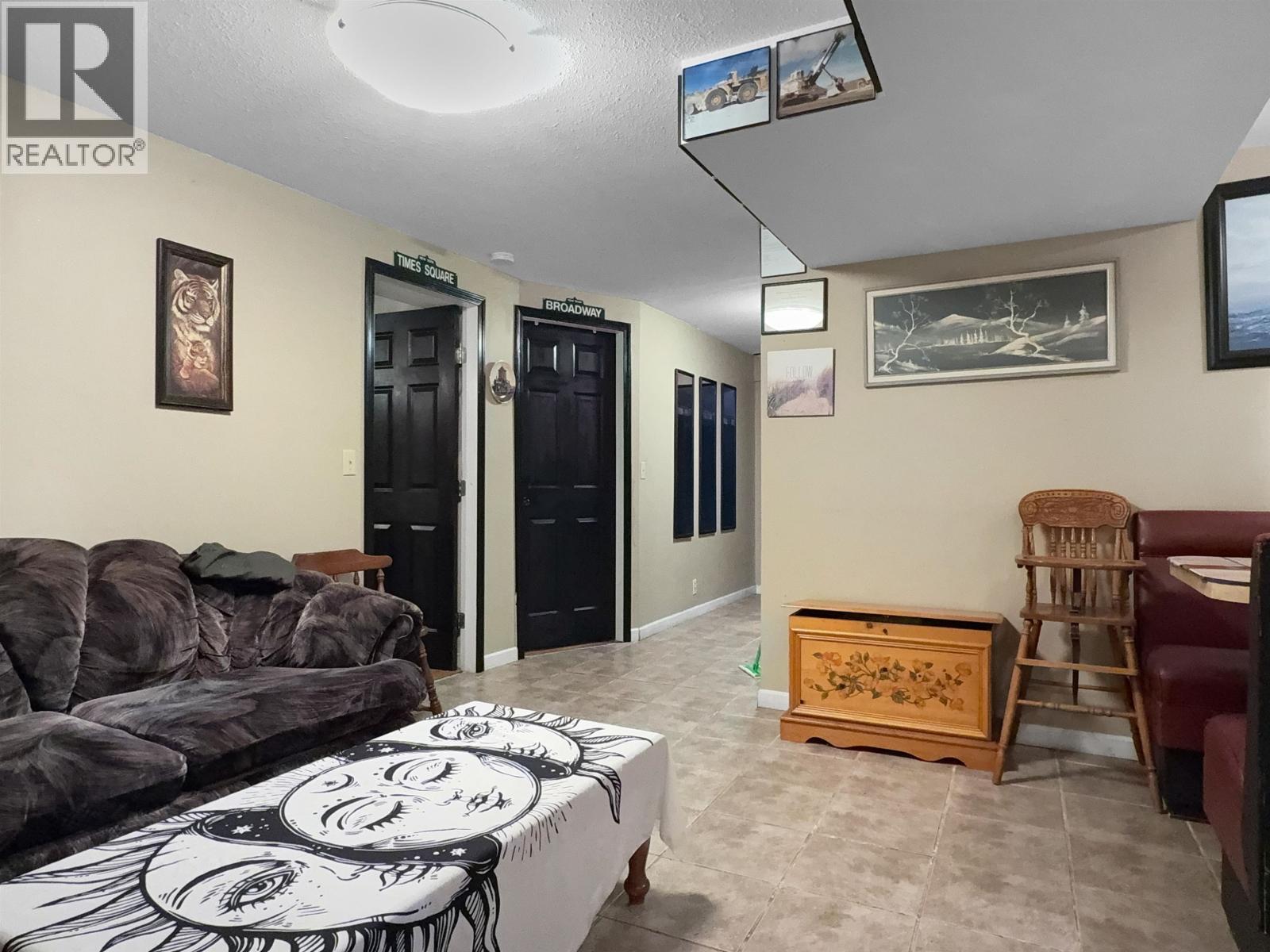 4832 Clarke Avenue Property Photo 20