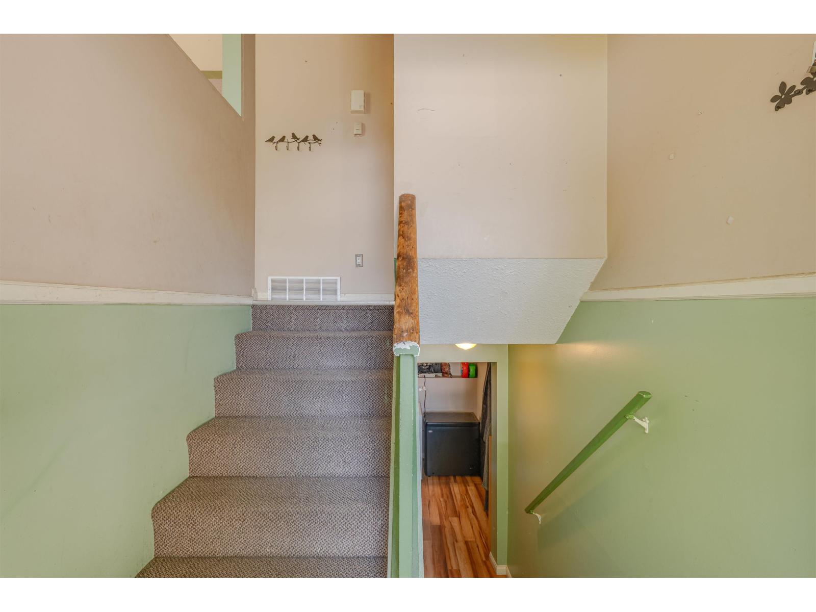 11546 Surrey Road Property Photo 3
