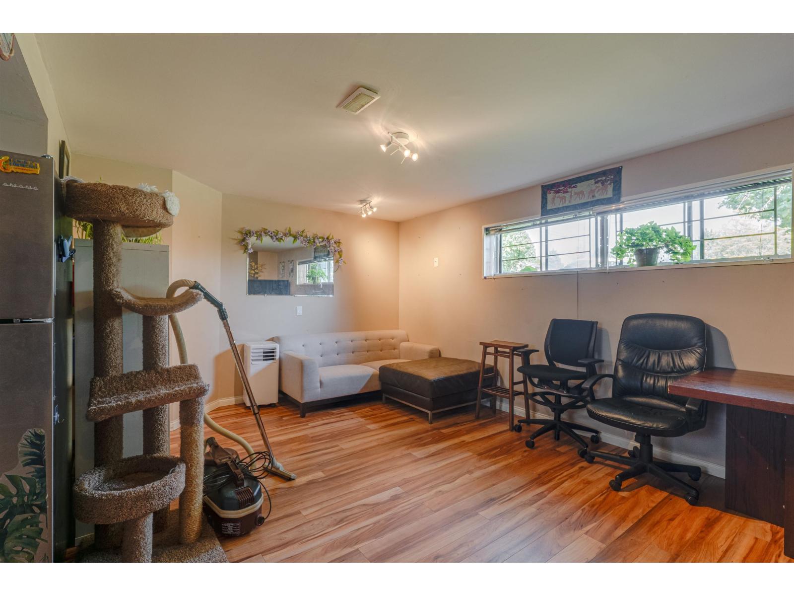11546 Surrey Road Property Photo 18