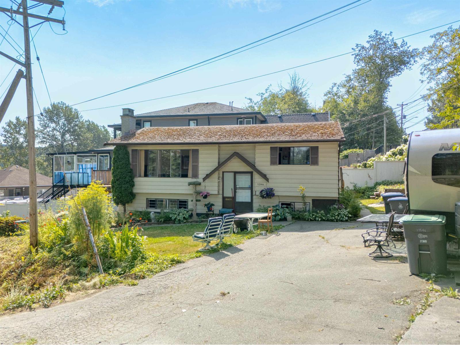 11546 Surrey Road Property Photo 21