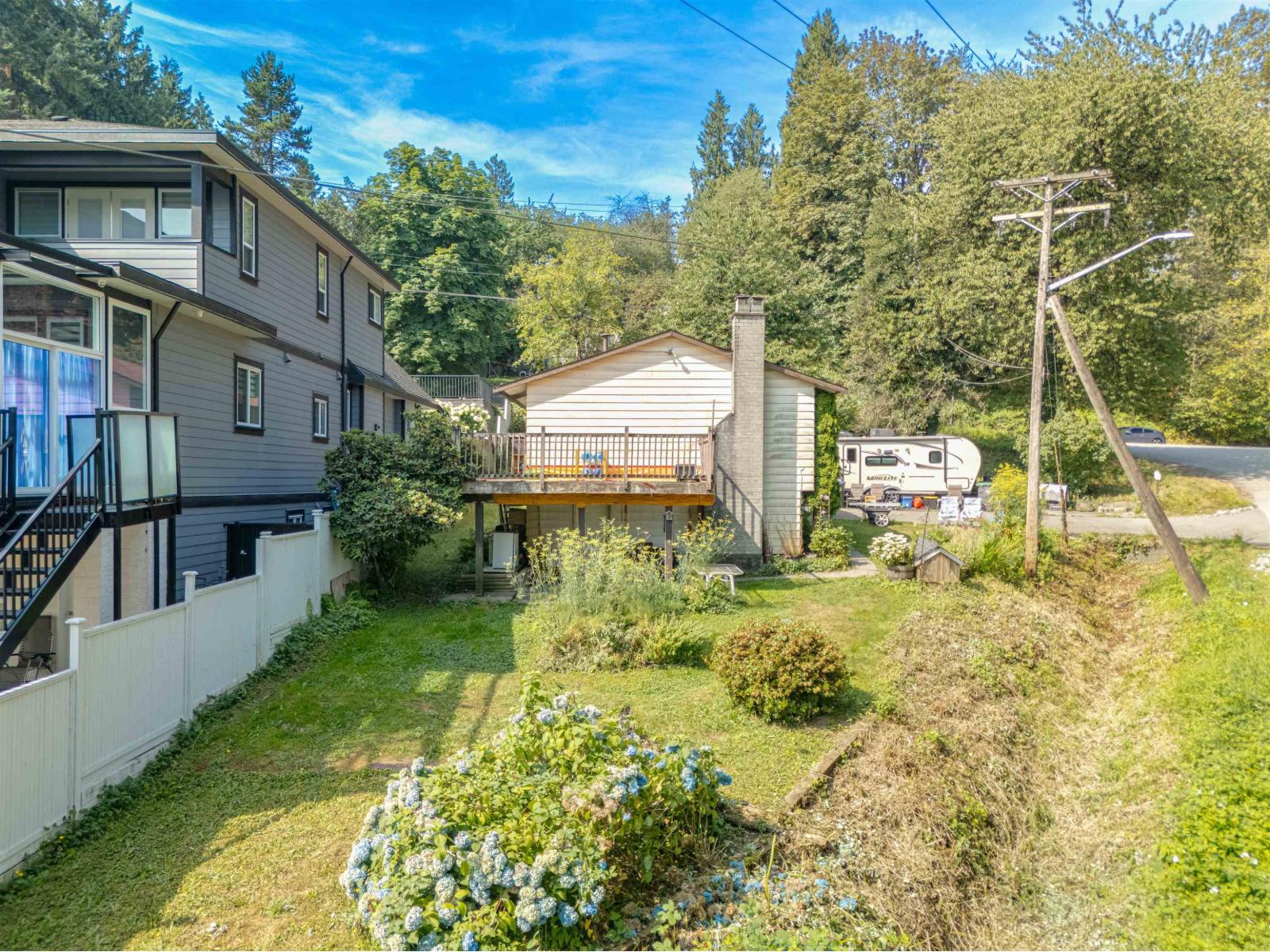11546 Surrey Road Property Photo 23