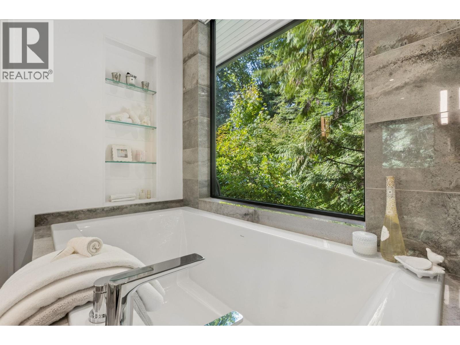 435 Macbeth Crescent Property Photo 19
