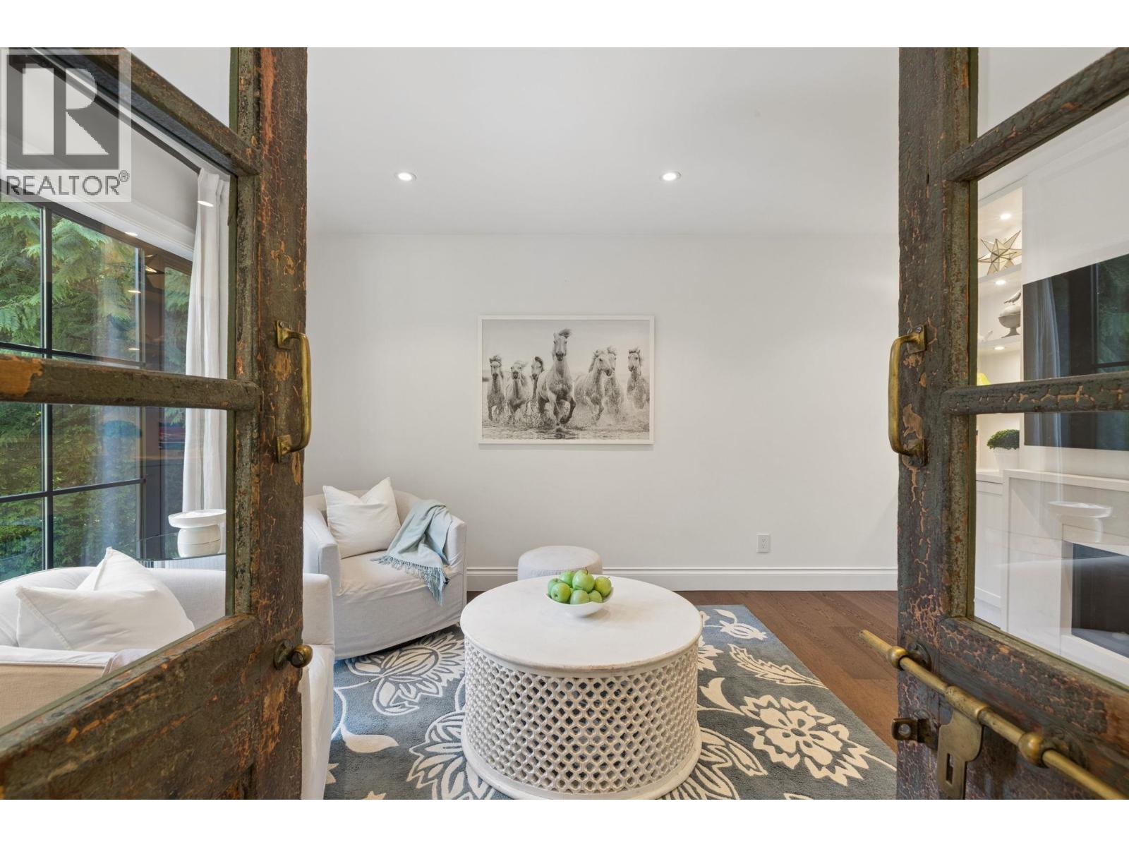 435 Macbeth Crescent Property Photo 24