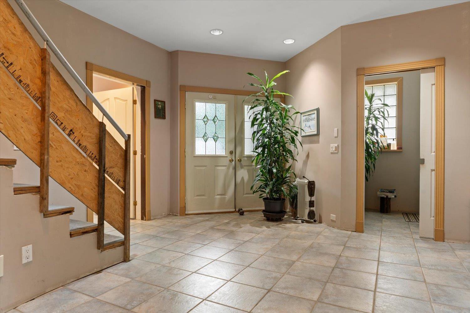 2203 Windsor Street Property Photo 5