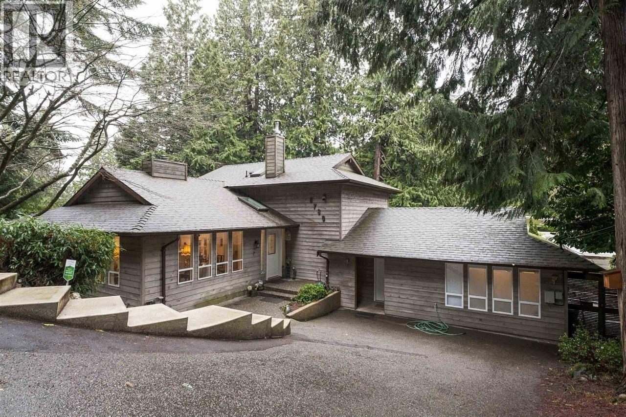 6780 Marine Drive Property Photo 1