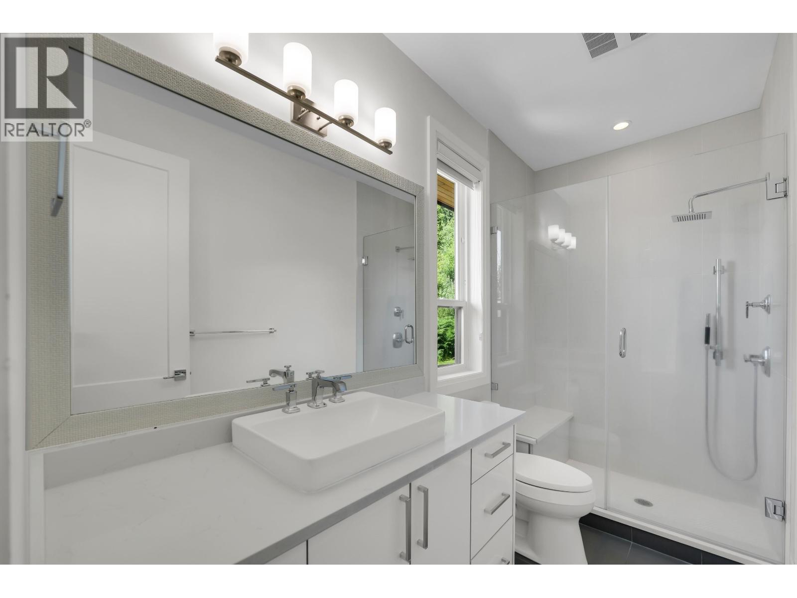 2237 Windsail Place Property Photo 18