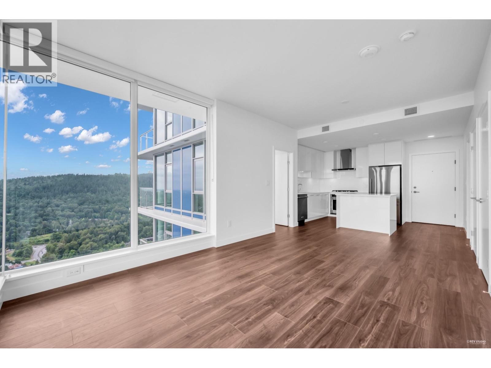 4407 518 Clarke Road Property Photo 4