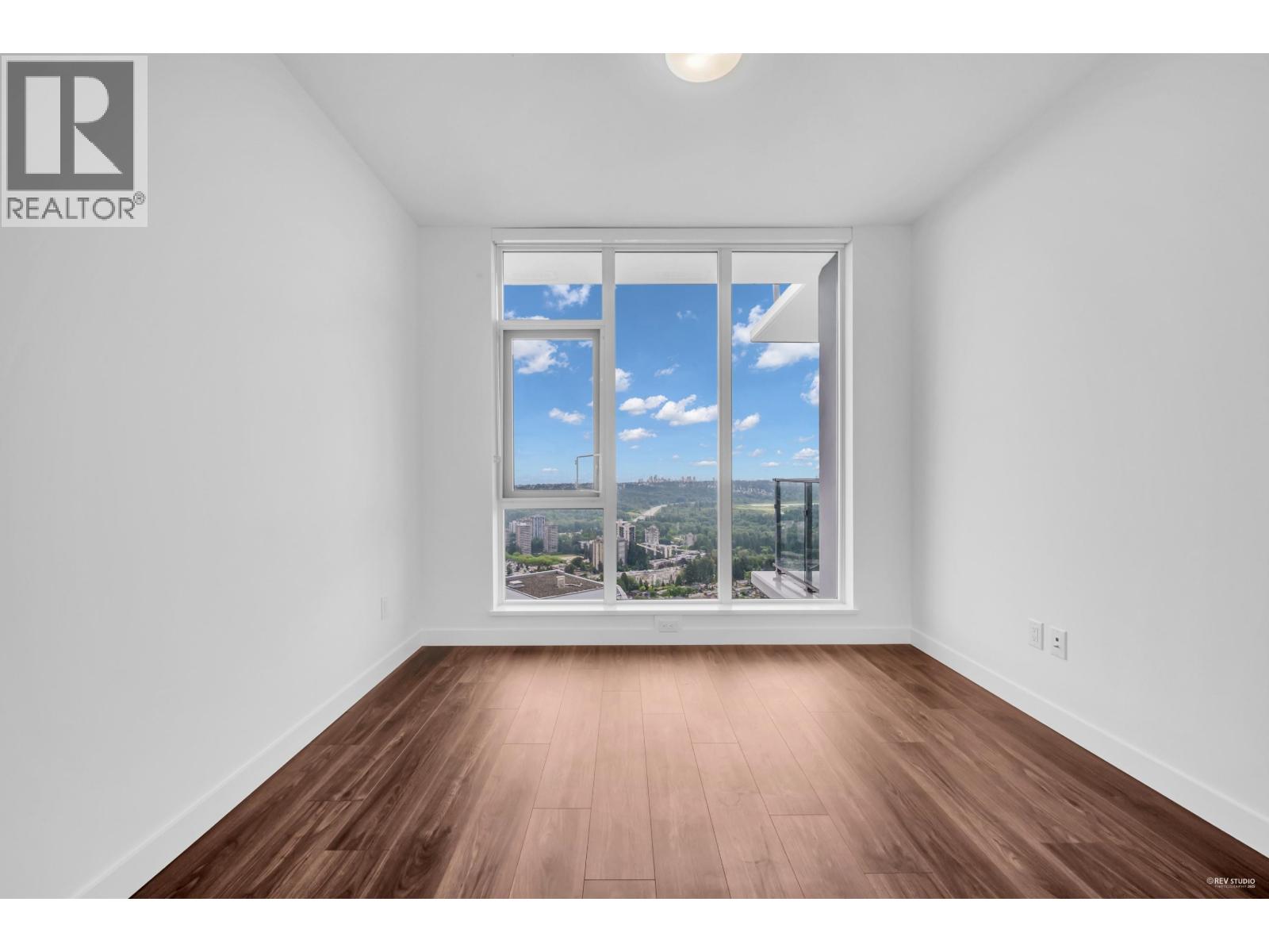 4407 518 Clarke Road Property Photo 9