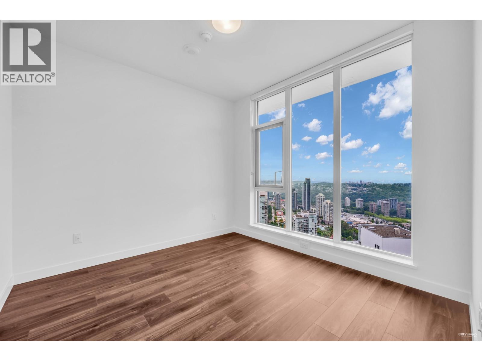 4407 518 Clarke Road Property Photo 11