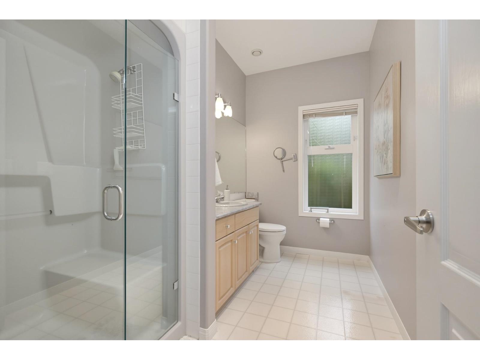 5226 222 Street Property Photo 19