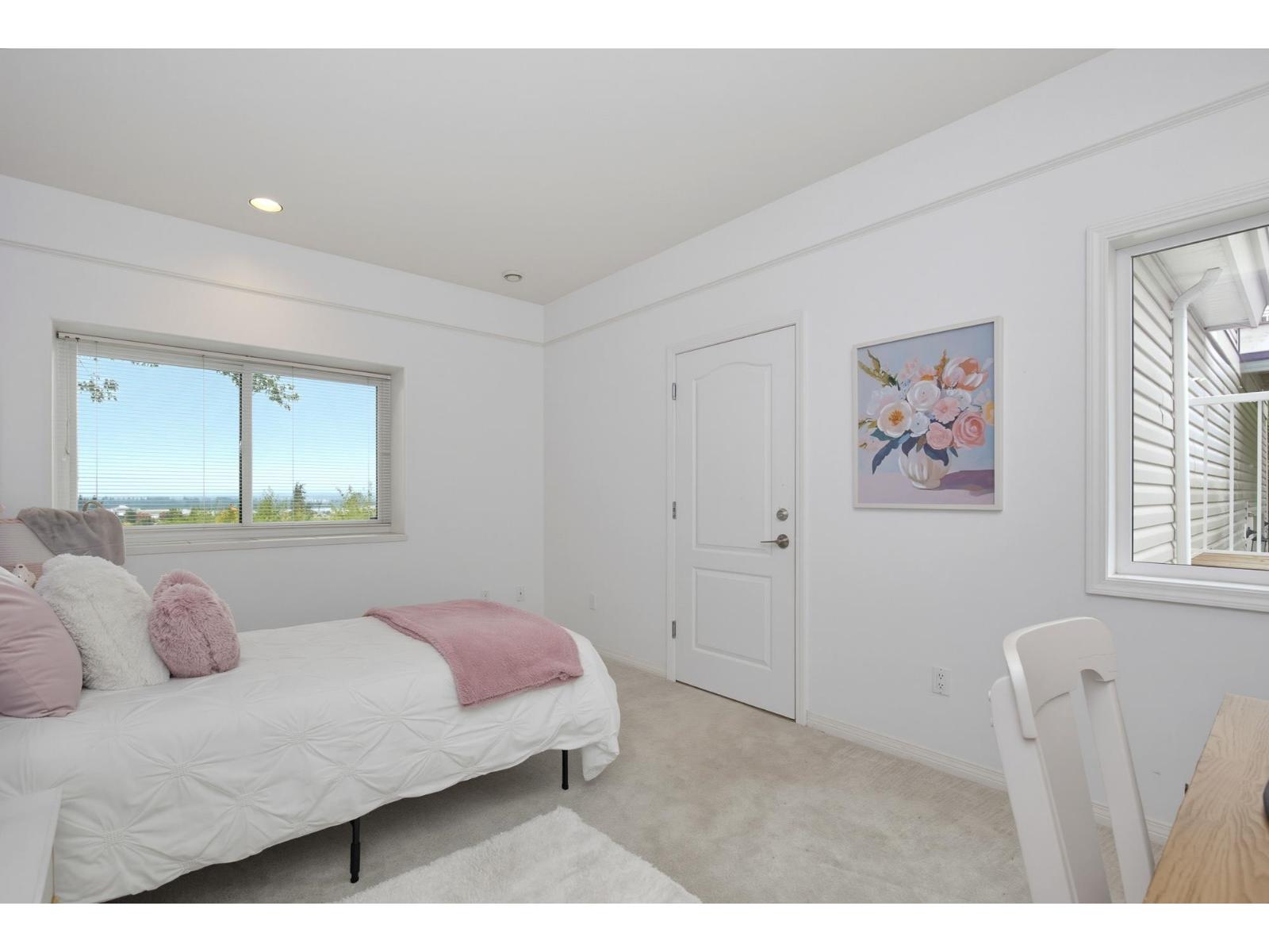 5226 222 Street Property Photo 20