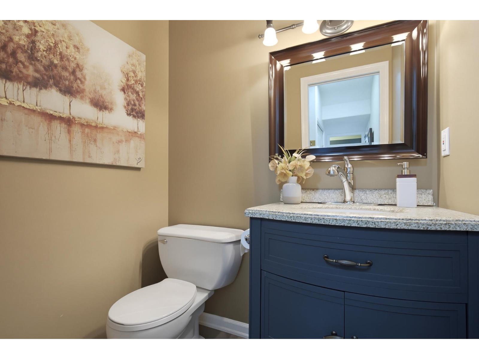 5226 222 Street Property Photo 22