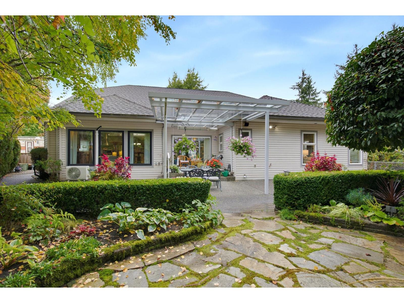 5226 222 Street Property Photo 30