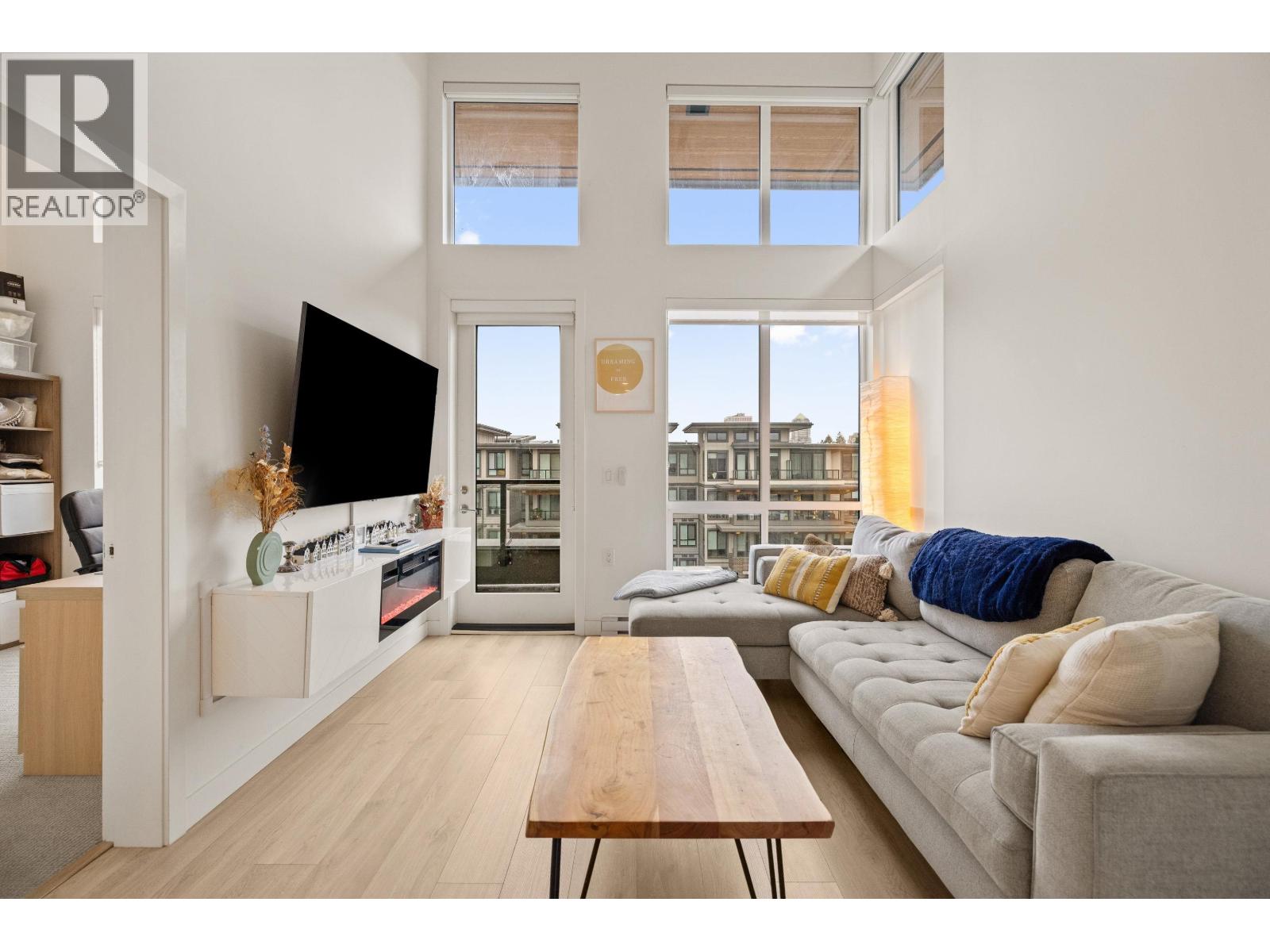 617 7588 16th Street Property Photo 10