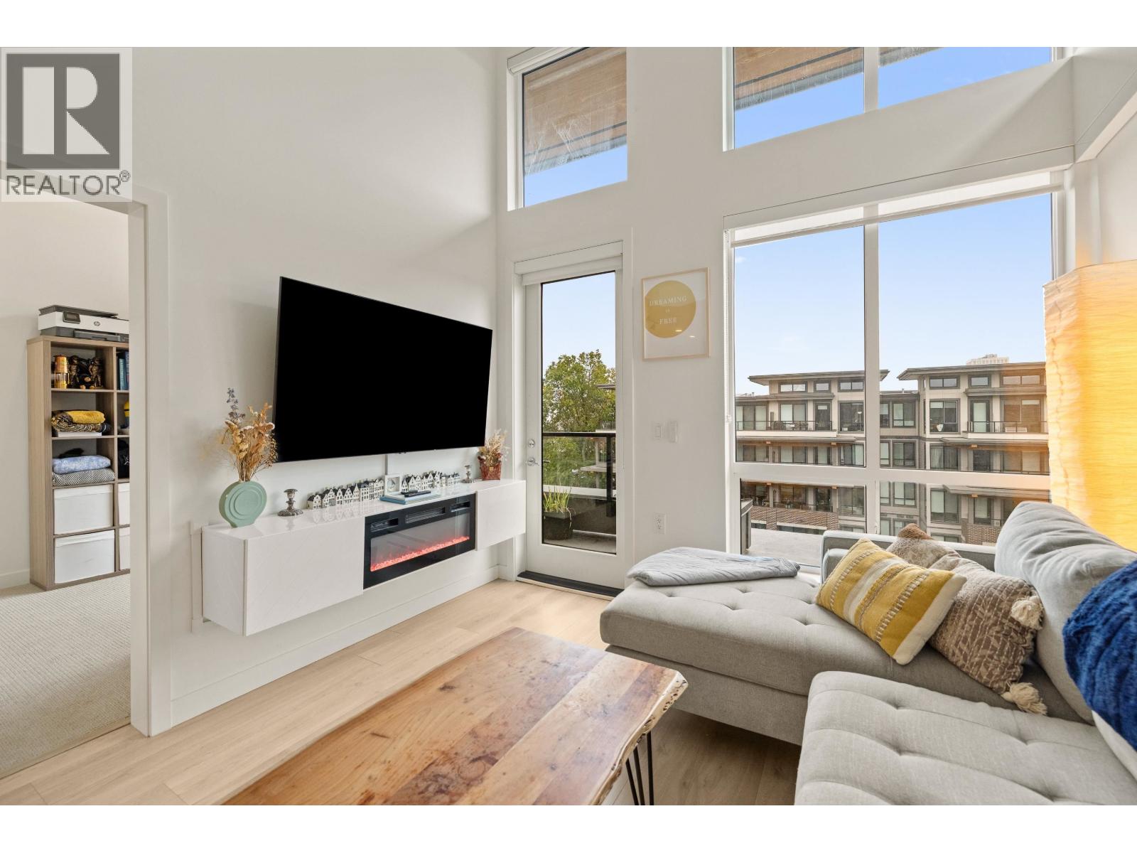 617 7588 16th Street Property Photo 12