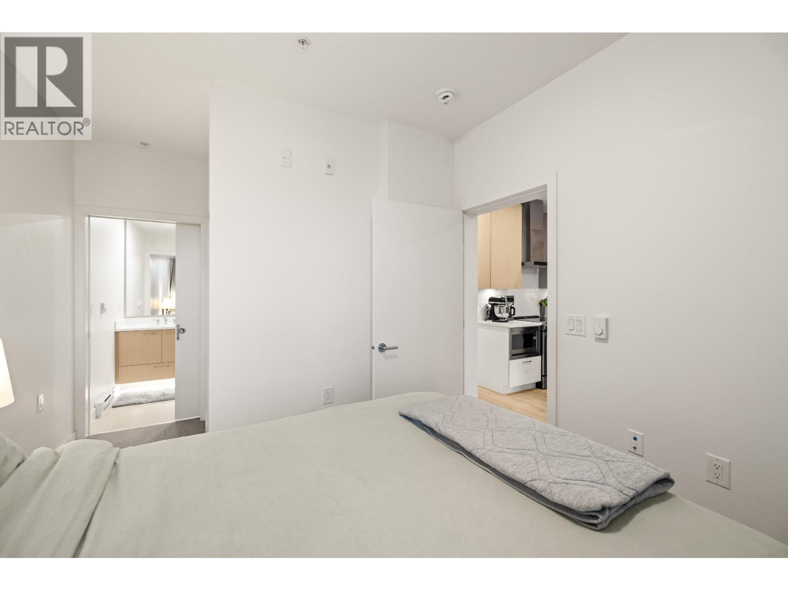 617 7588 16th Street Property Photo 16