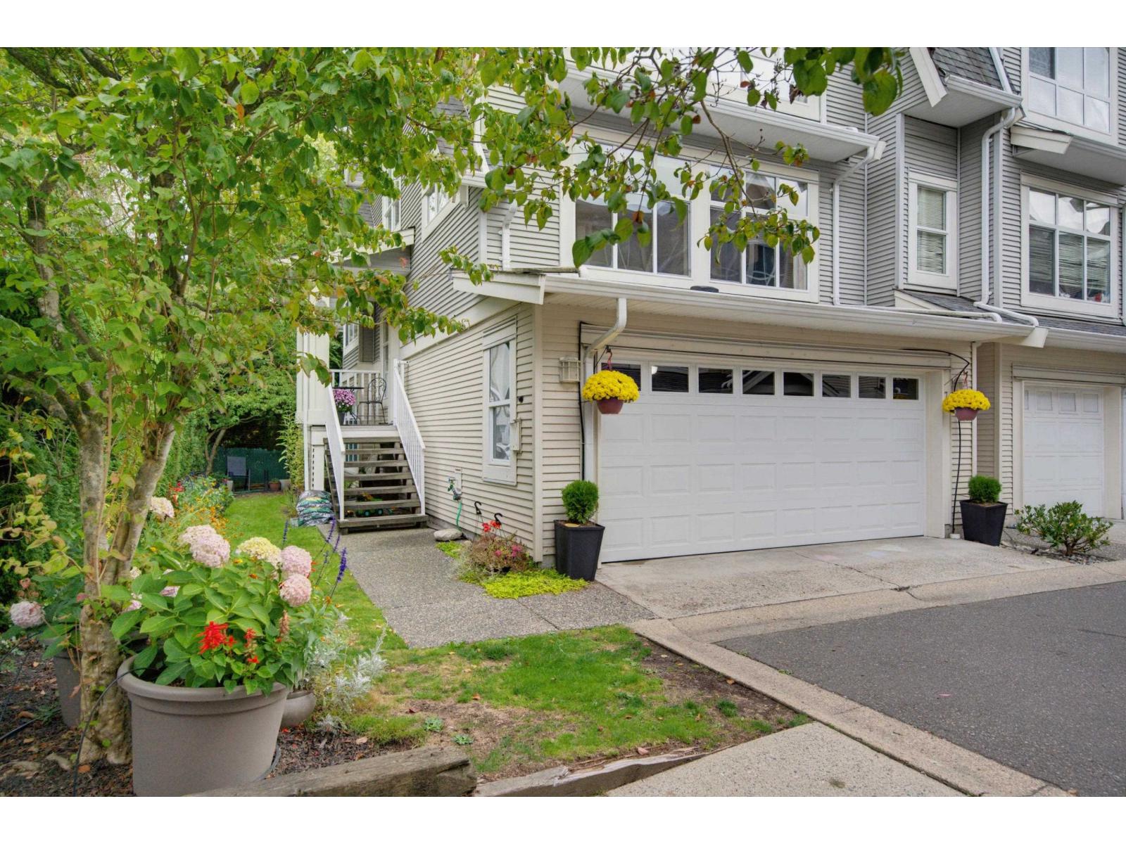 72 6450 199 Street Property Photo 4