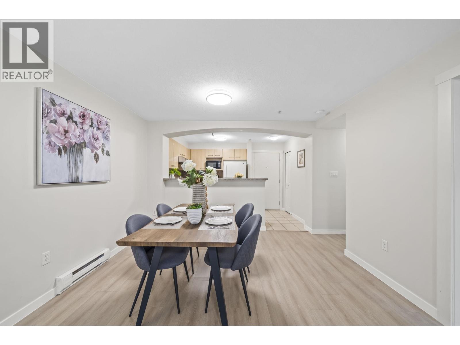 6106 5117 Garden City Road Property Photo 10