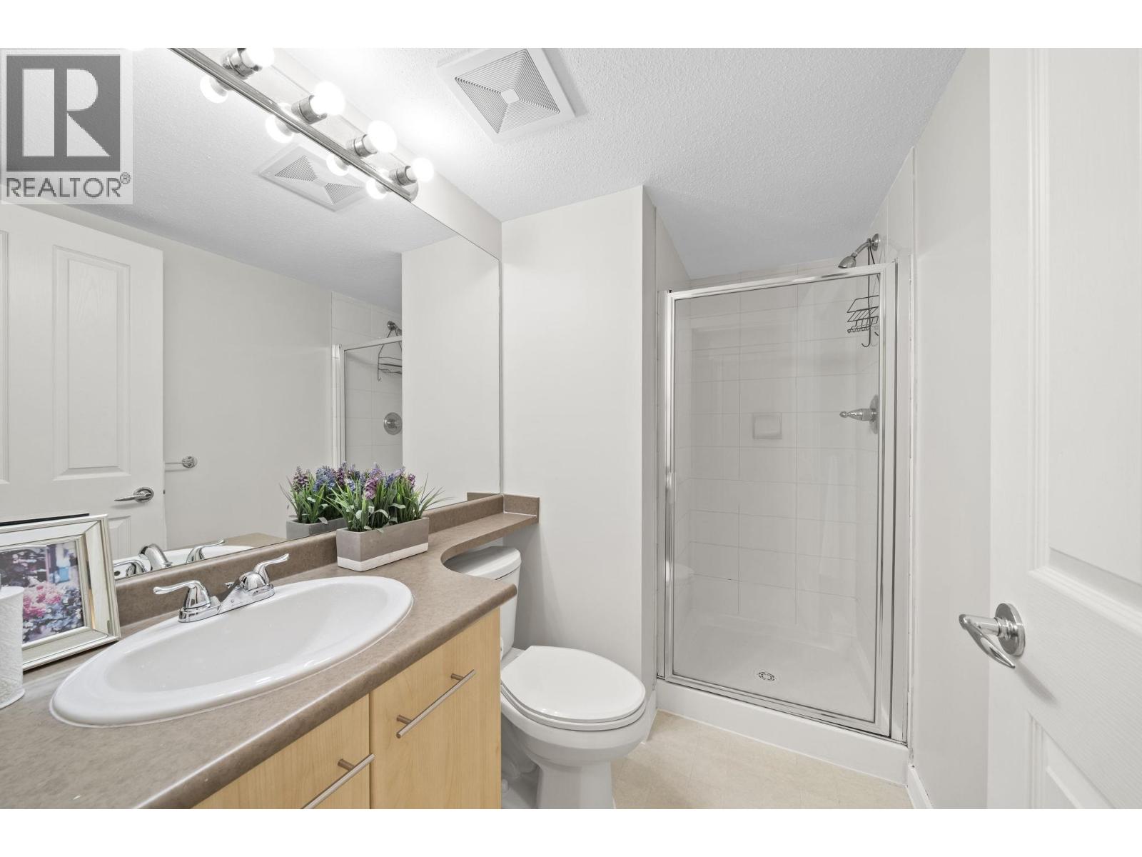 6106 5117 Garden City Road Property Photo 20