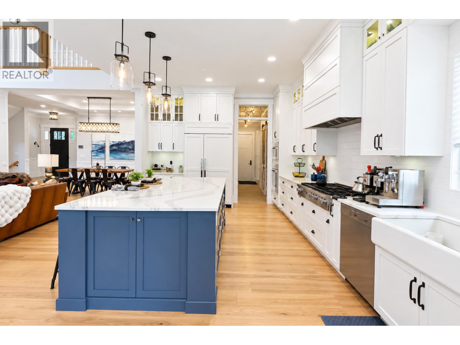 11380 248 Street Property Photo 5