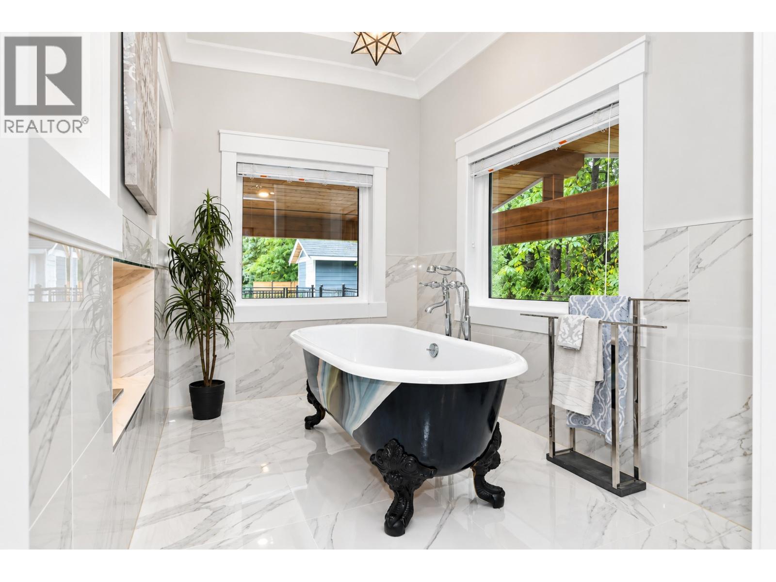 11380 248 Street Property Photo 17