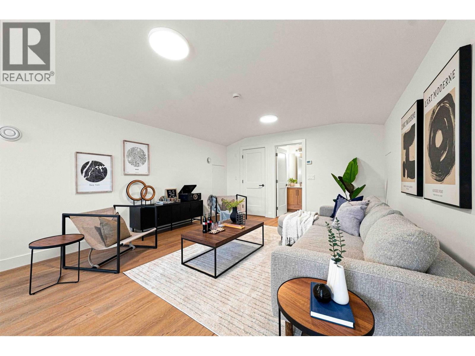 5841 48a Avenue Property Photo 21