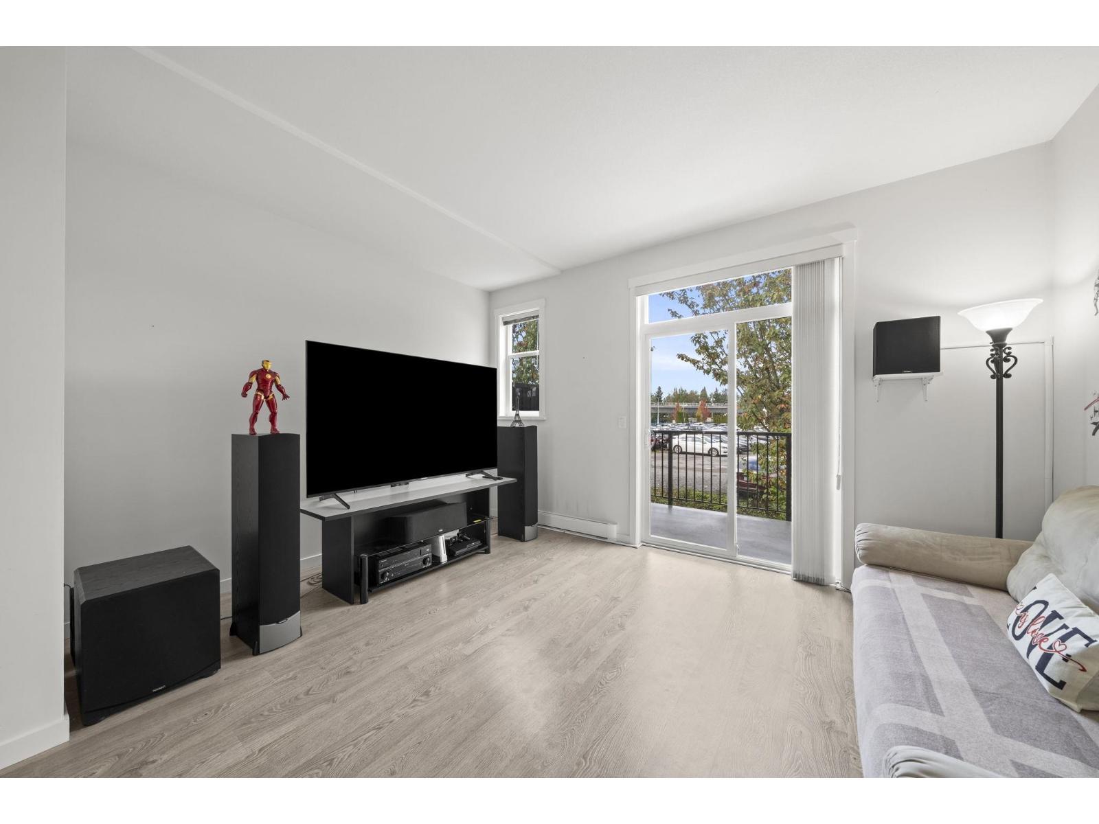 57 8355 164 Street Property Photo 3