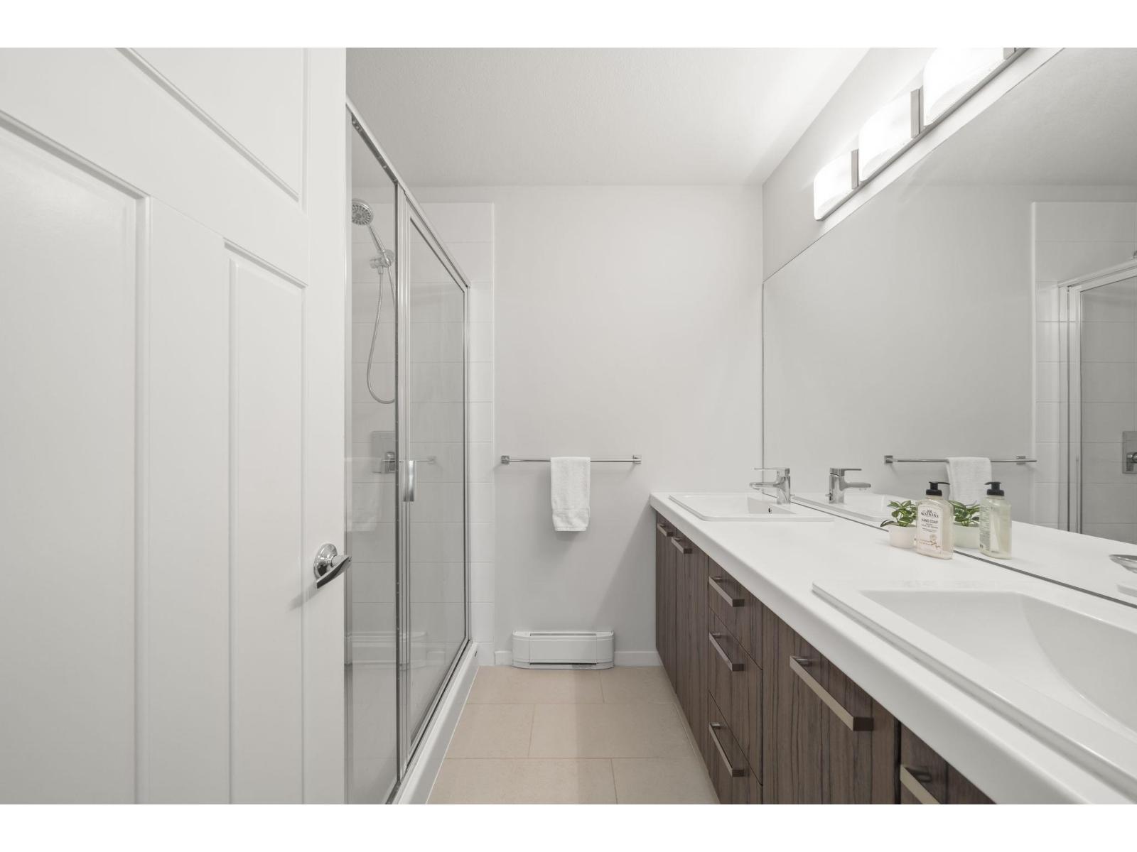 57 8355 164 Street Property Photo 12