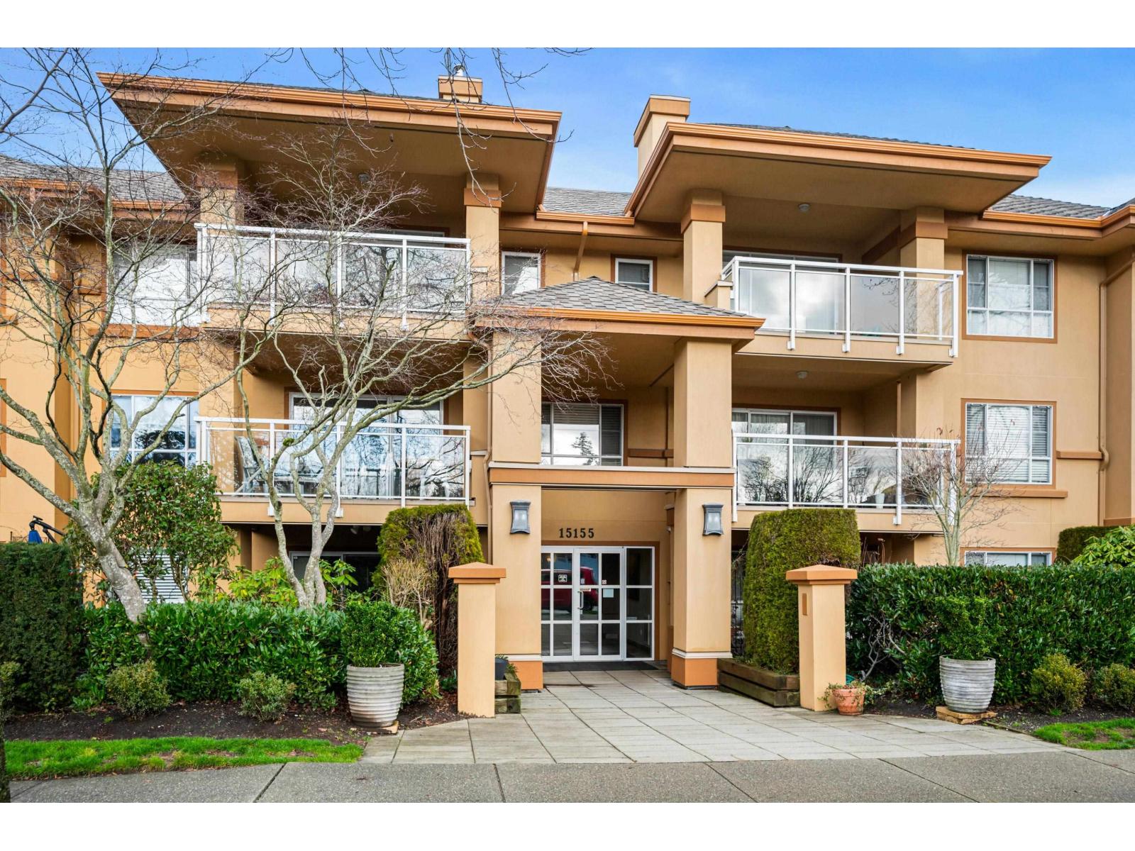 305 15155 22 AVENUE Property Image