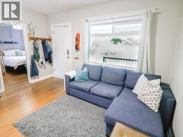 550 Cassiar Street Property Photo 3