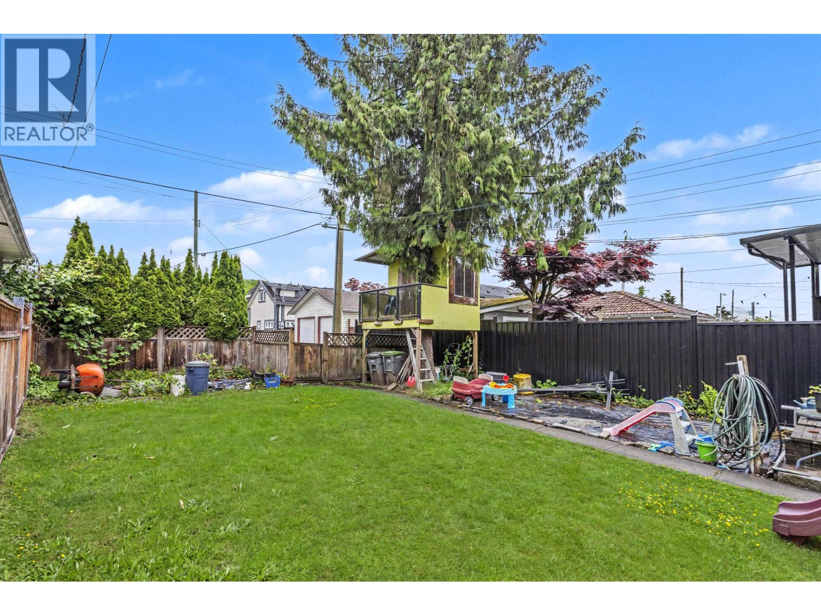 550 Cassiar Street Property Photo 5