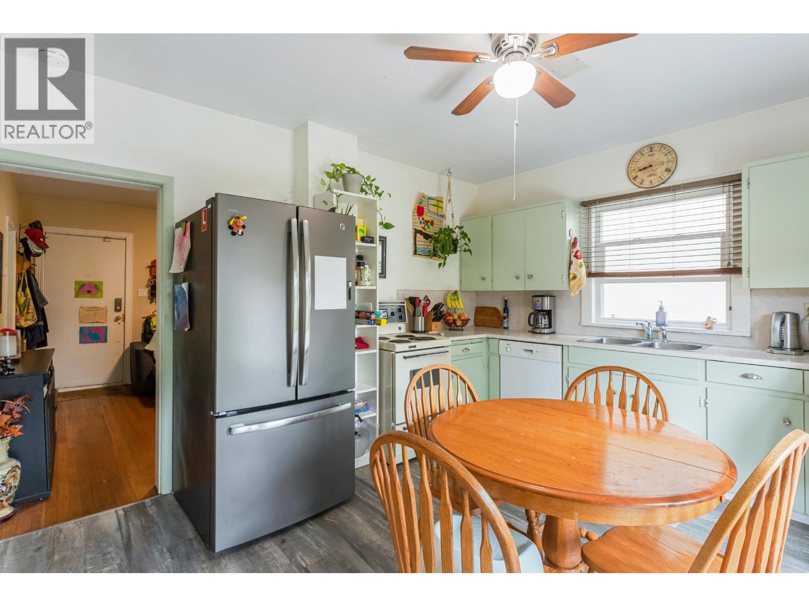 550 Cassiar Street Property Photo 13