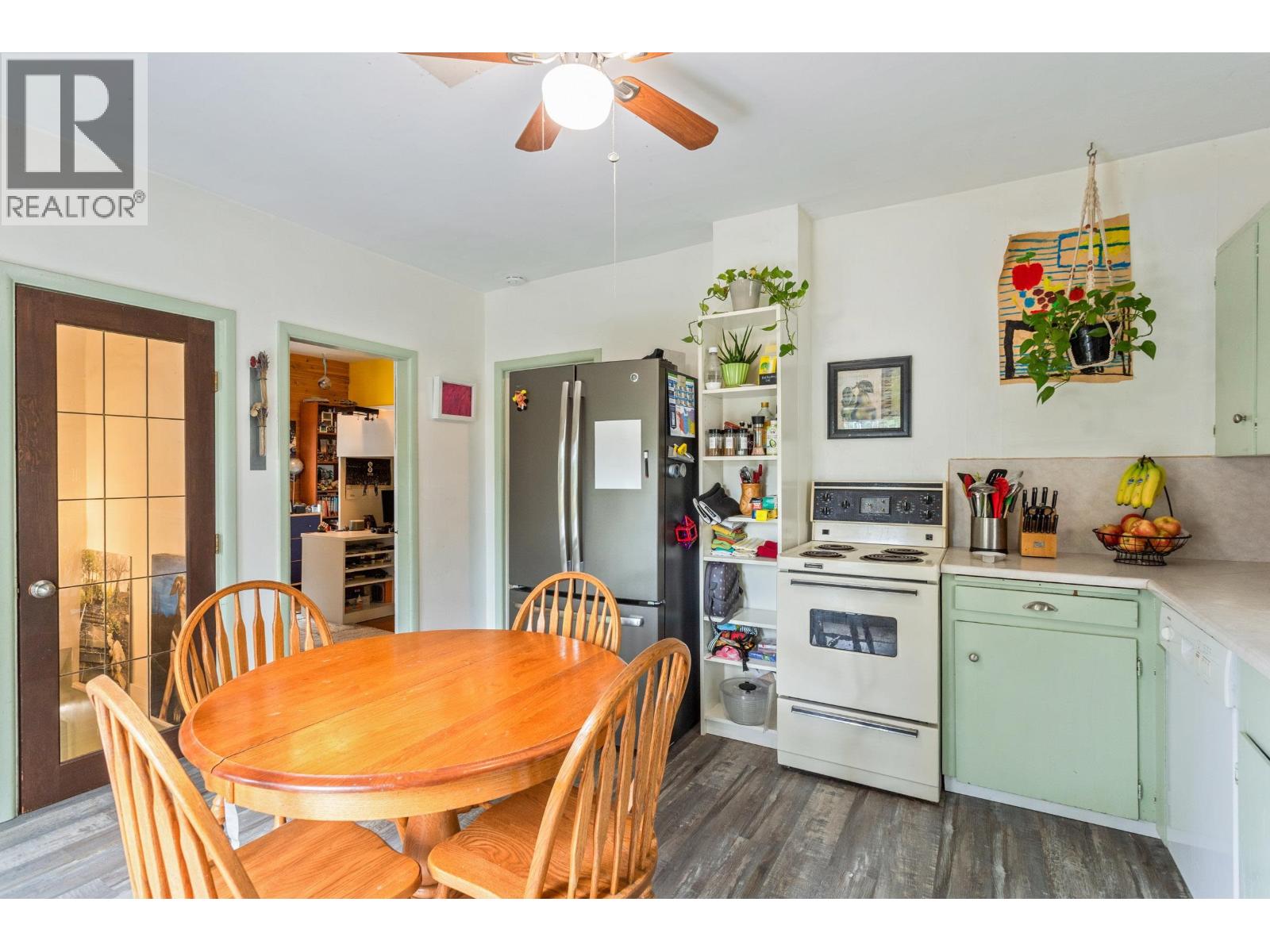 550 Cassiar Street Property Photo 14