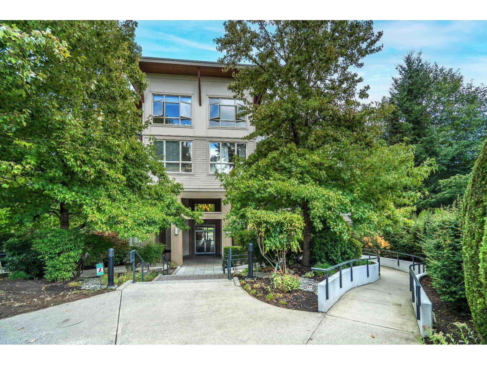 307 15918 26 Avenue Property Photo 1
