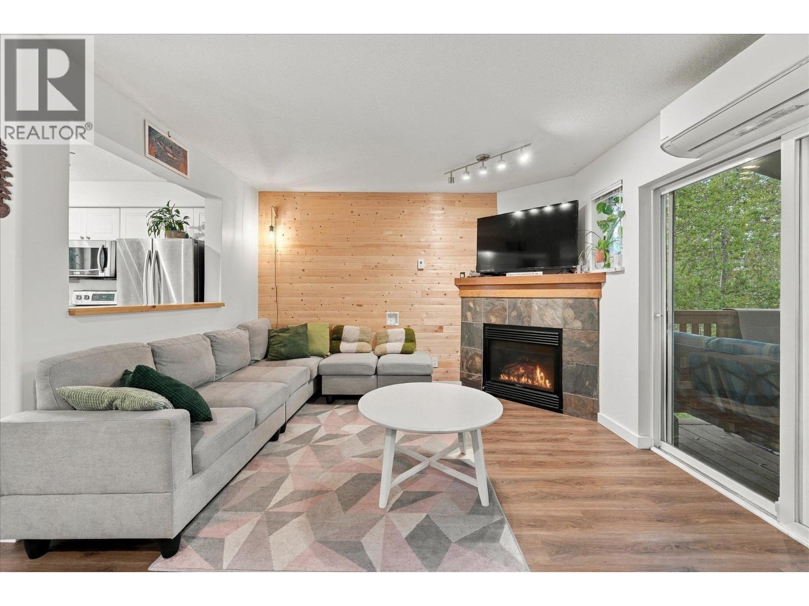 14 1450 Vine Road Road Property Photo 3