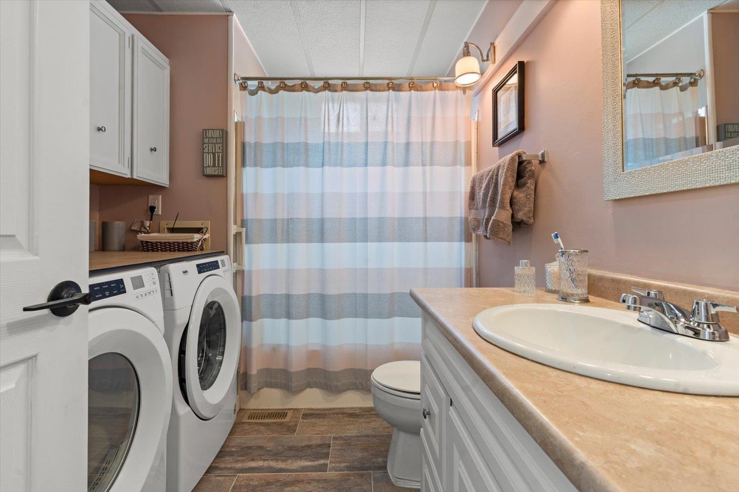30 2035 Martens Street Property Photo 14