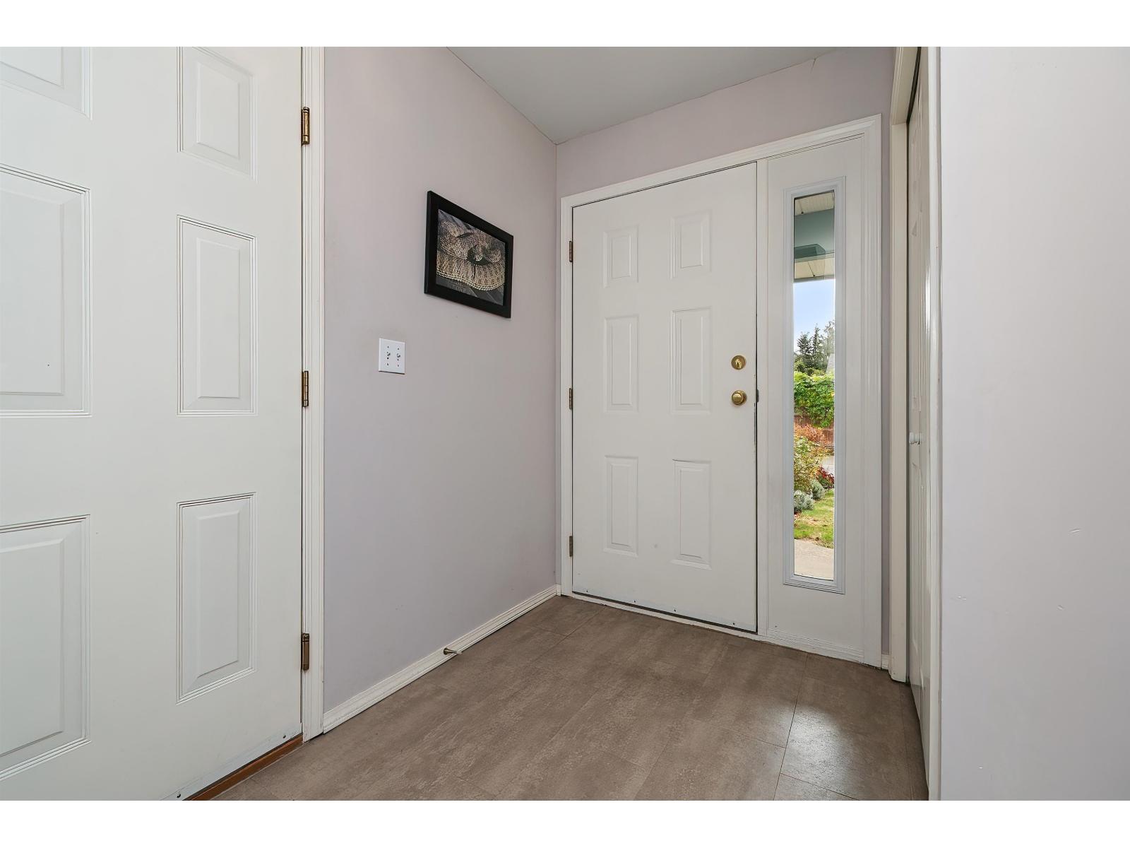 425 Hadway Drive Property Photo 3