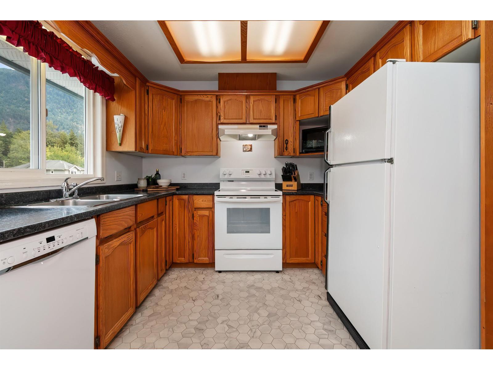 425 Hadway Drive Property Photo 11