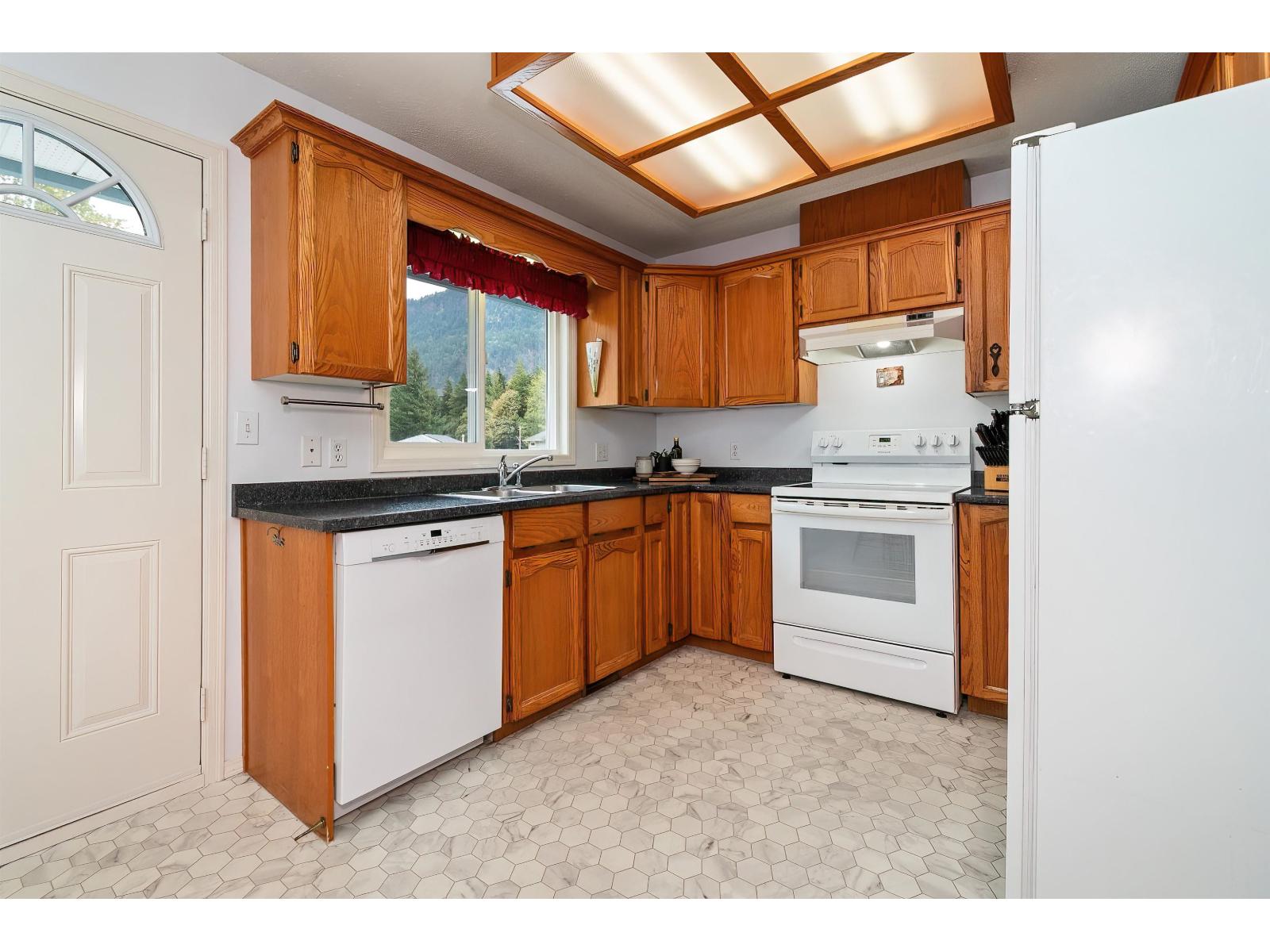 425 Hadway Drive Property Photo 12