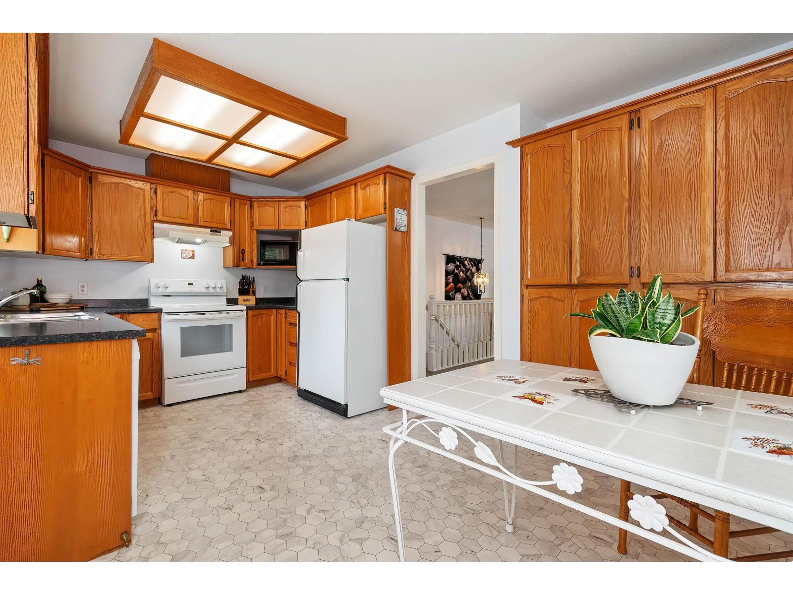 425 Hadway Drive Property Photo 14