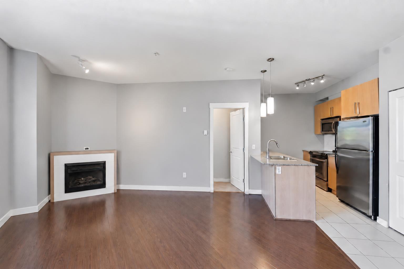 307 2943 Nelson Place Property Photo 2