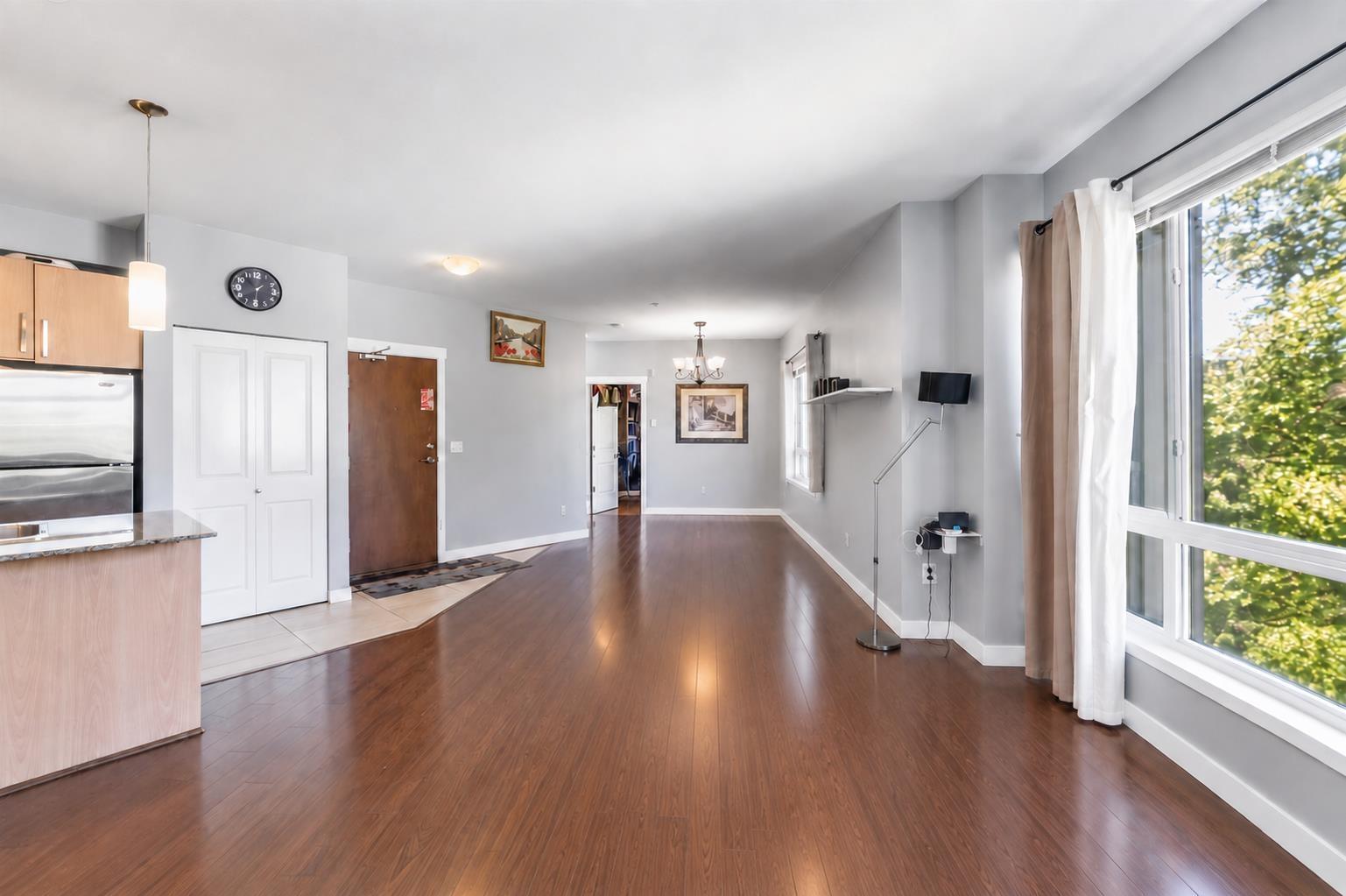 307 2943 Nelson Place Property Photo 3