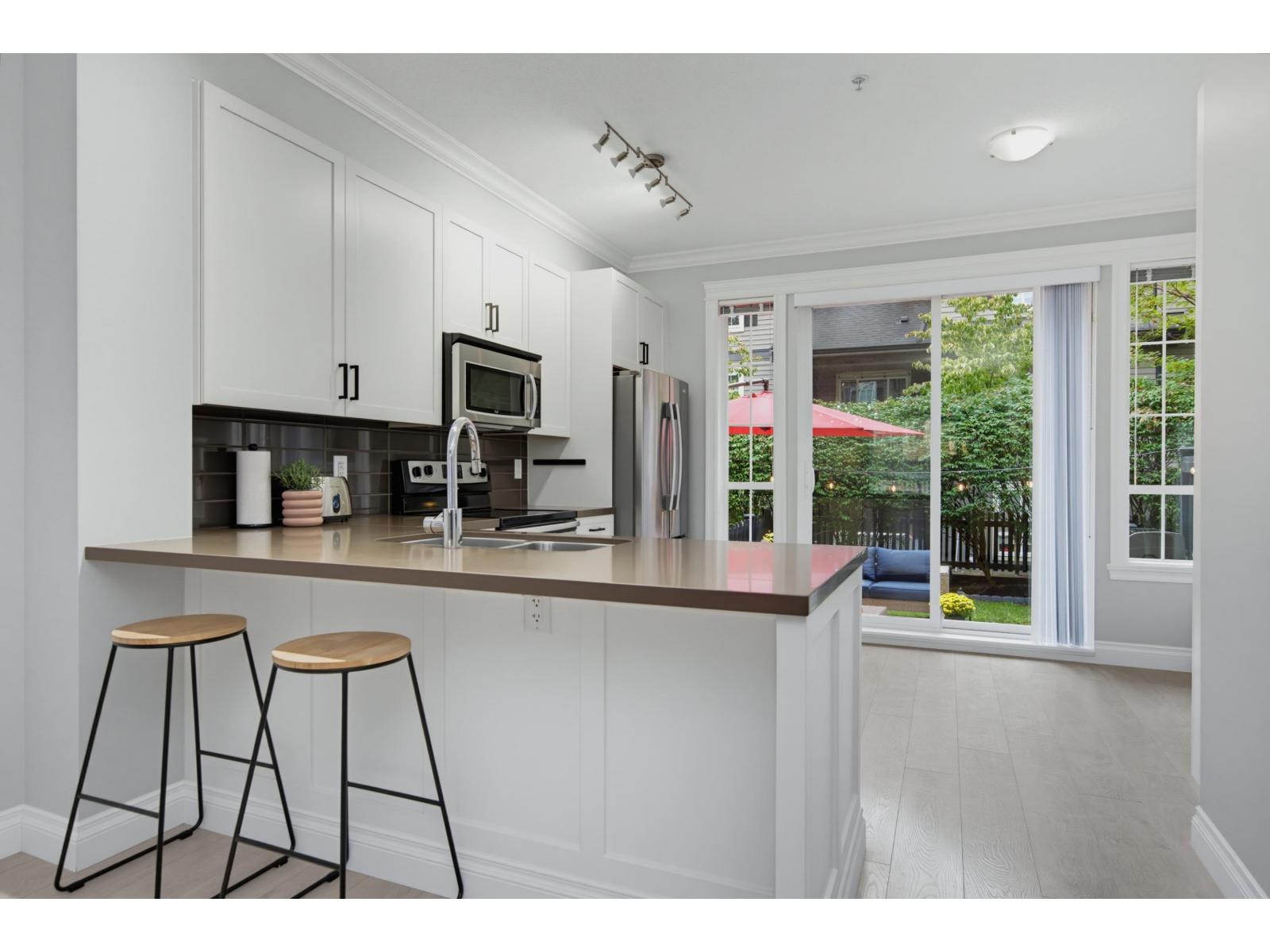 45 21867 50 Avenue Property Photo 11