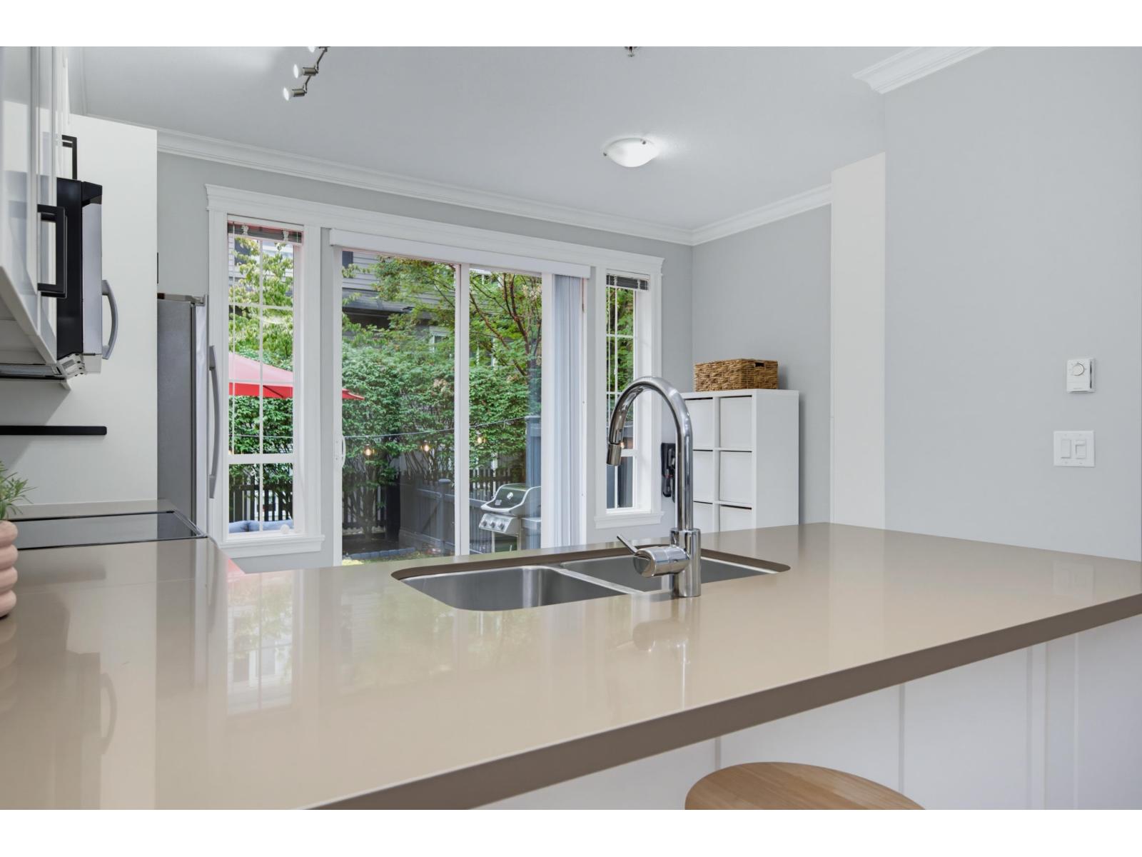 45 21867 50 Avenue Property Photo 12