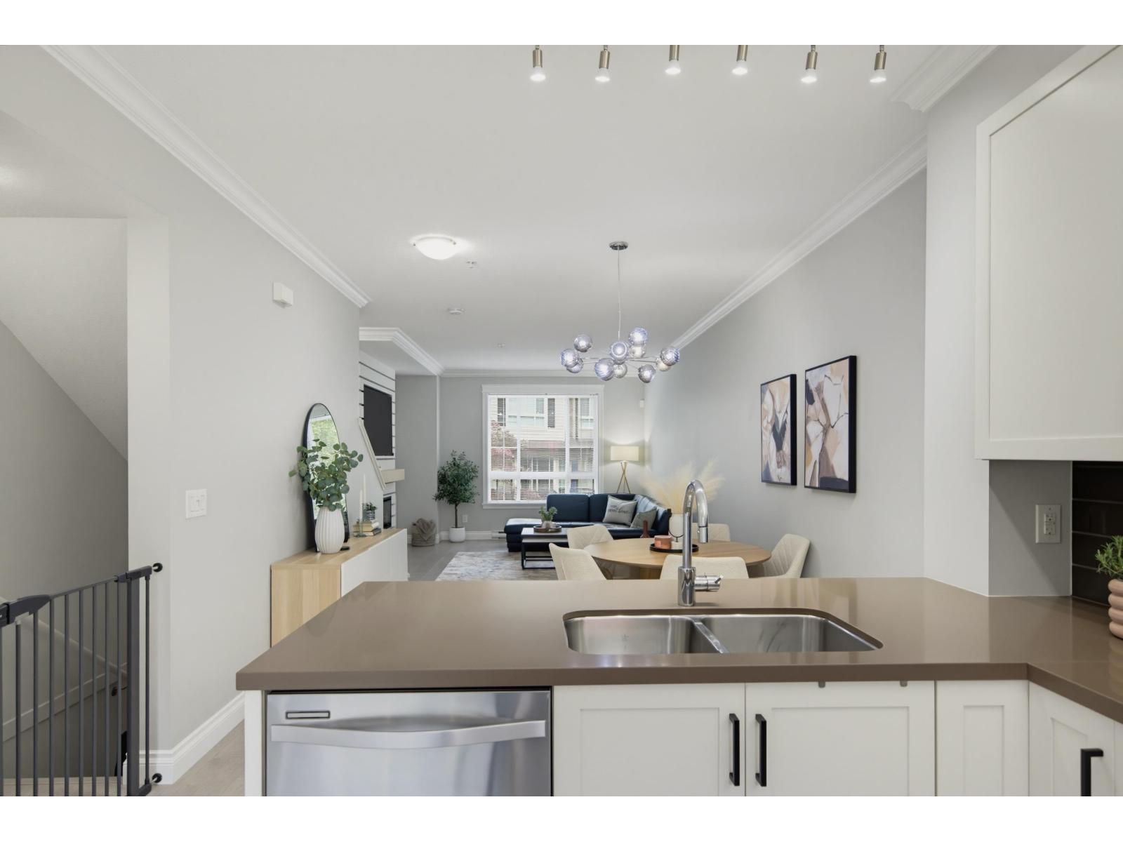 45 21867 50 Avenue Property Photo 15
