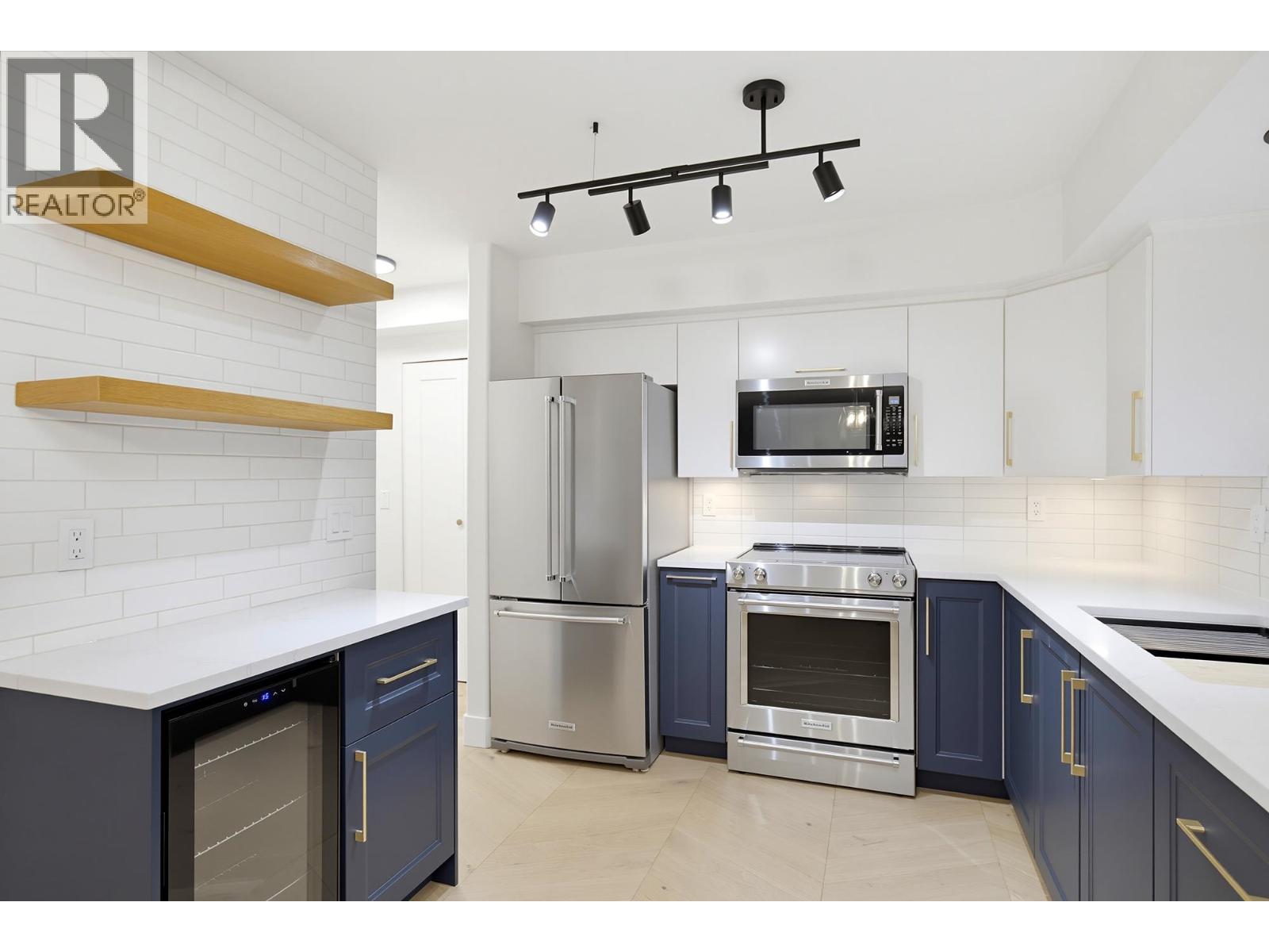 105 20556 113 Avenue Property Photo 6