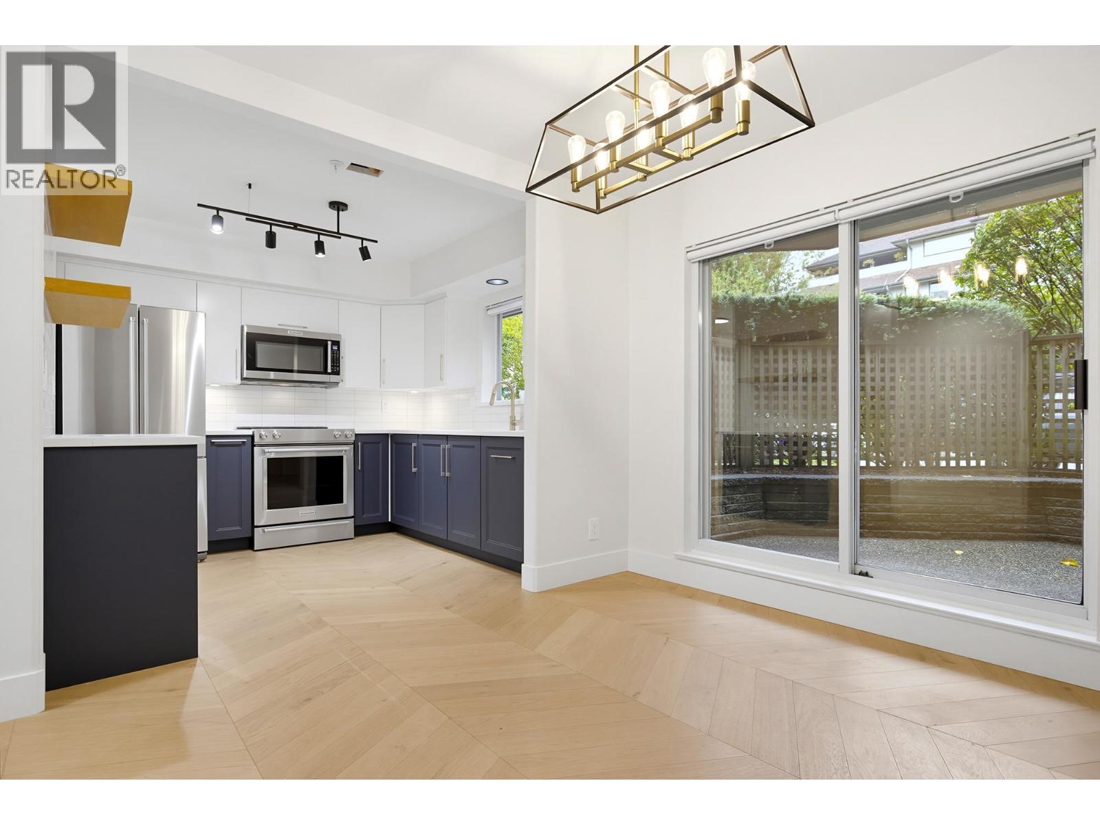 105 20556 113 Avenue Property Photo 9