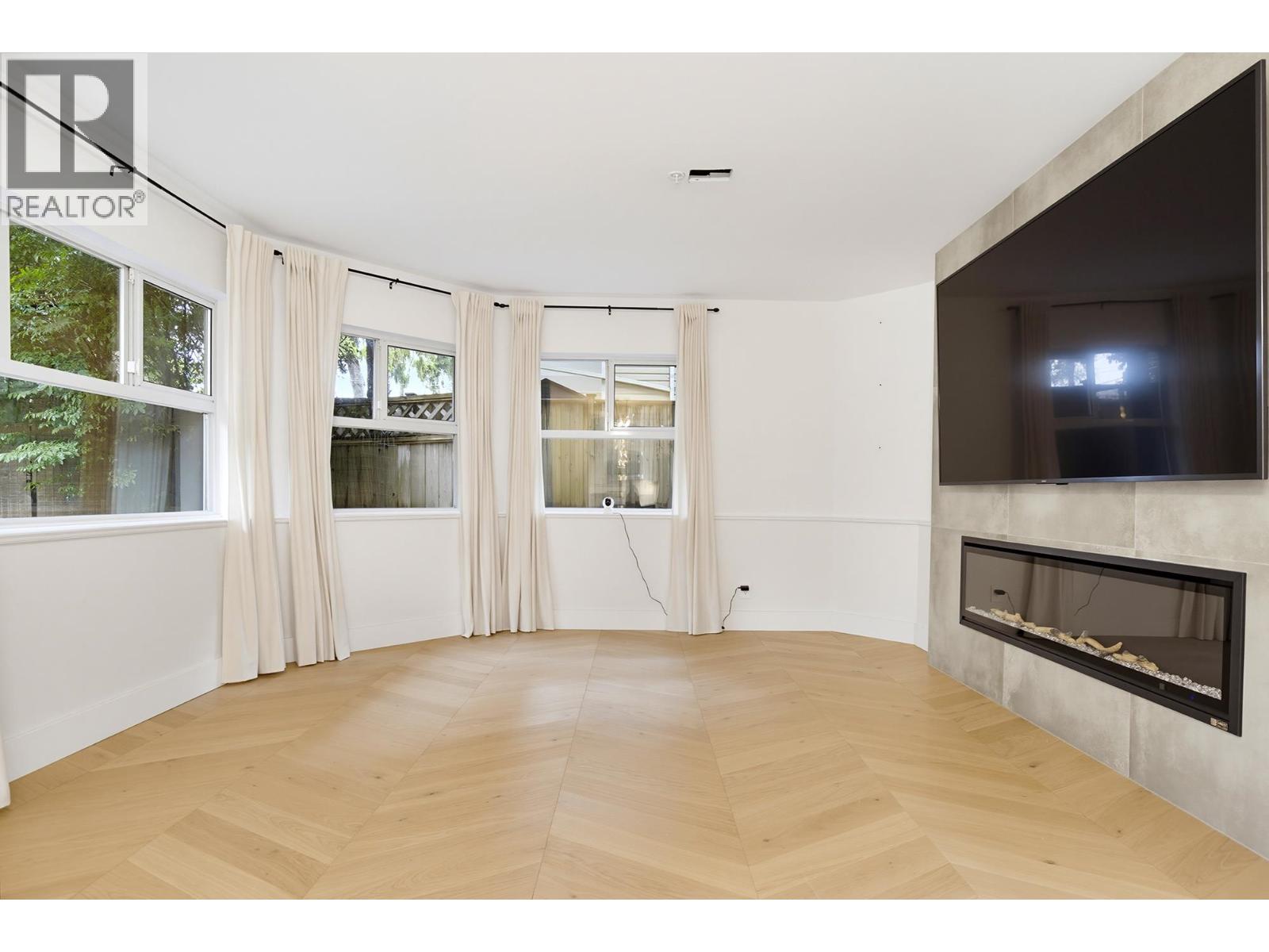 105 20556 113 Avenue Property Photo 18