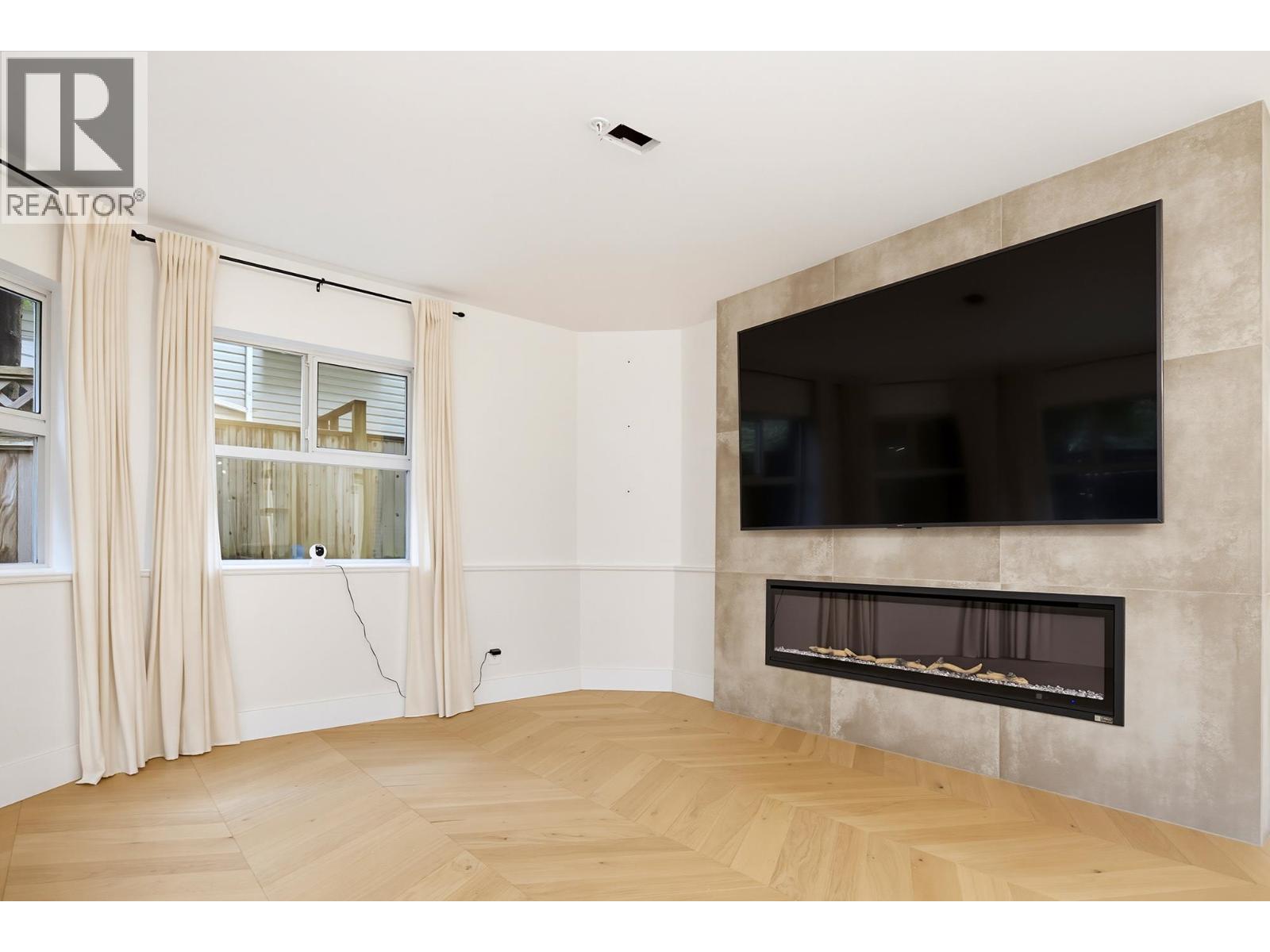105 20556 113 Avenue Property Photo 19