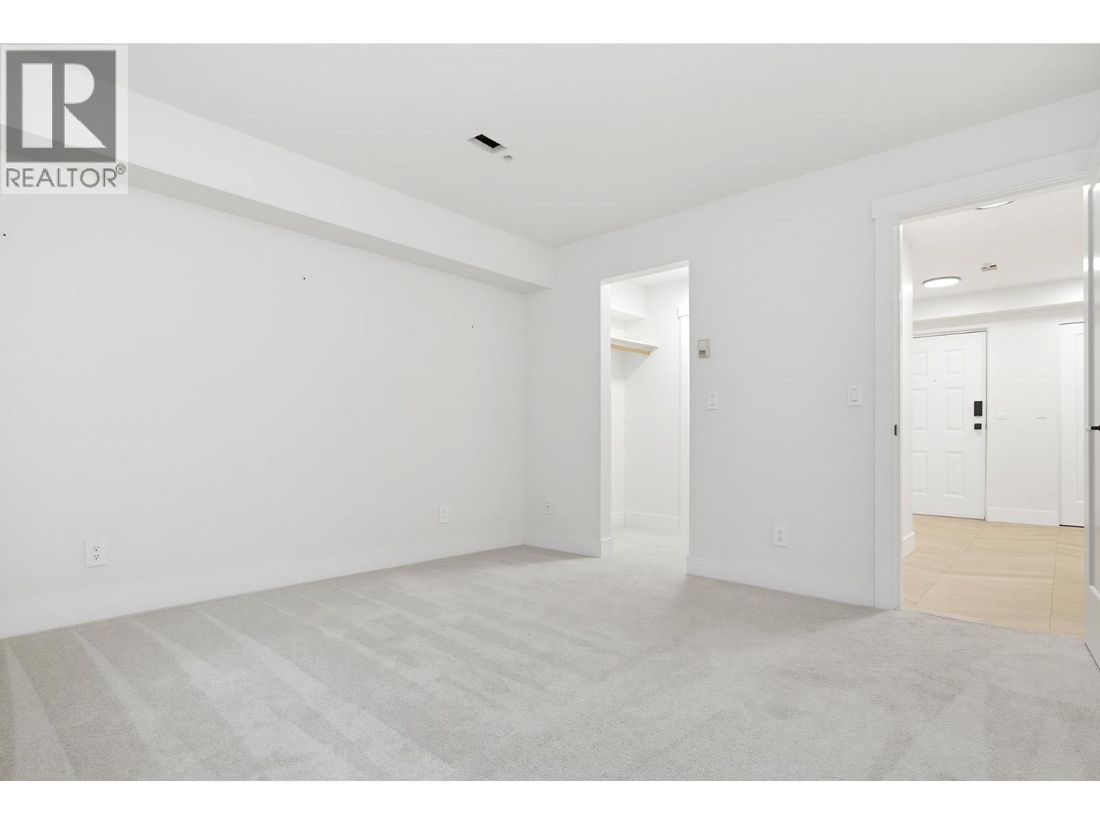 105 20556 113 Avenue Property Photo 24